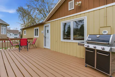 $885,000 | 223 Lake Avenue South, Spicer, MN 56288
