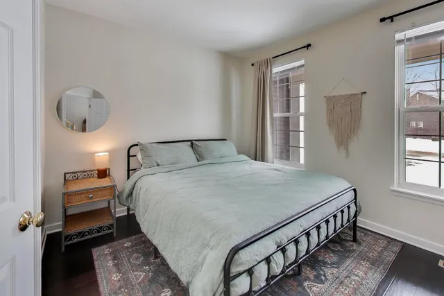 $545,000 | 490 Nuthatch Way, Lindenhurst, IL 60046