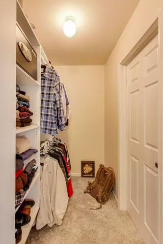 $545,000 | 490 Nuthatch Way, Lindenhurst, IL 60046