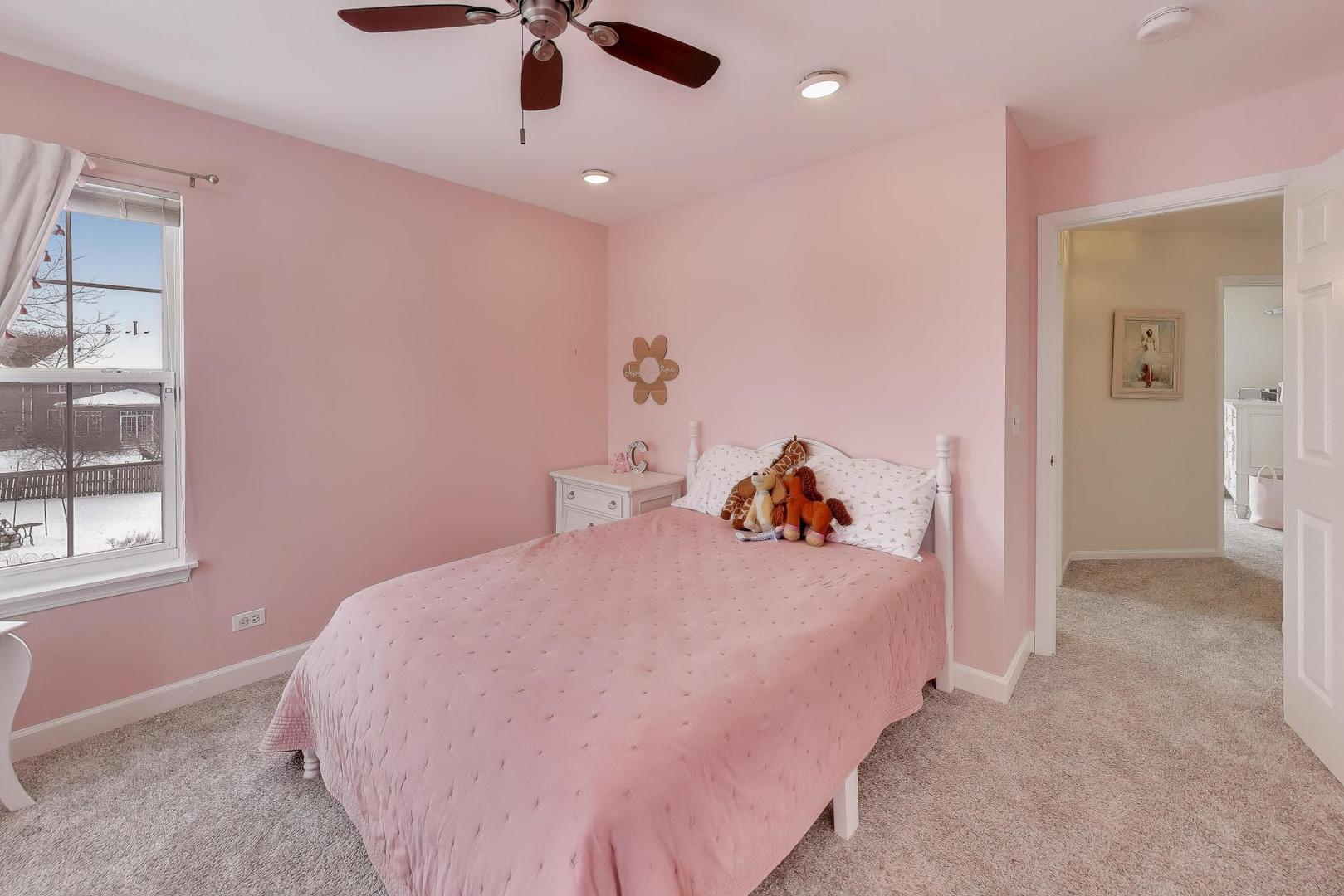 490 Nuthatch Way Lindenhurst, IL 60046 - Photo 37 of 53