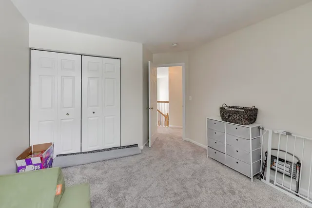 $545,000 | 490 Nuthatch Way, Lindenhurst, IL 60046