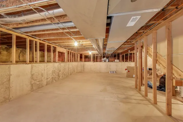 $545,000 | 490 Nuthatch Way, Lindenhurst, IL 60046