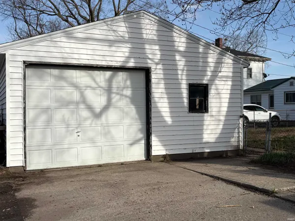 $159,900 | 310 Columbia Avenue, Peru, IN 46970