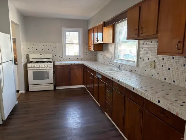 $159,900 | 310 Columbia Avenue, Peru, IN 46970