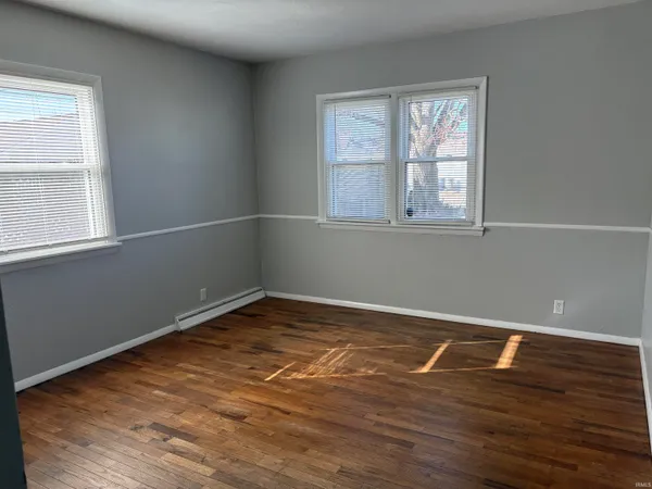 $159,900 | 310 Columbia Avenue, Peru, IN 46970