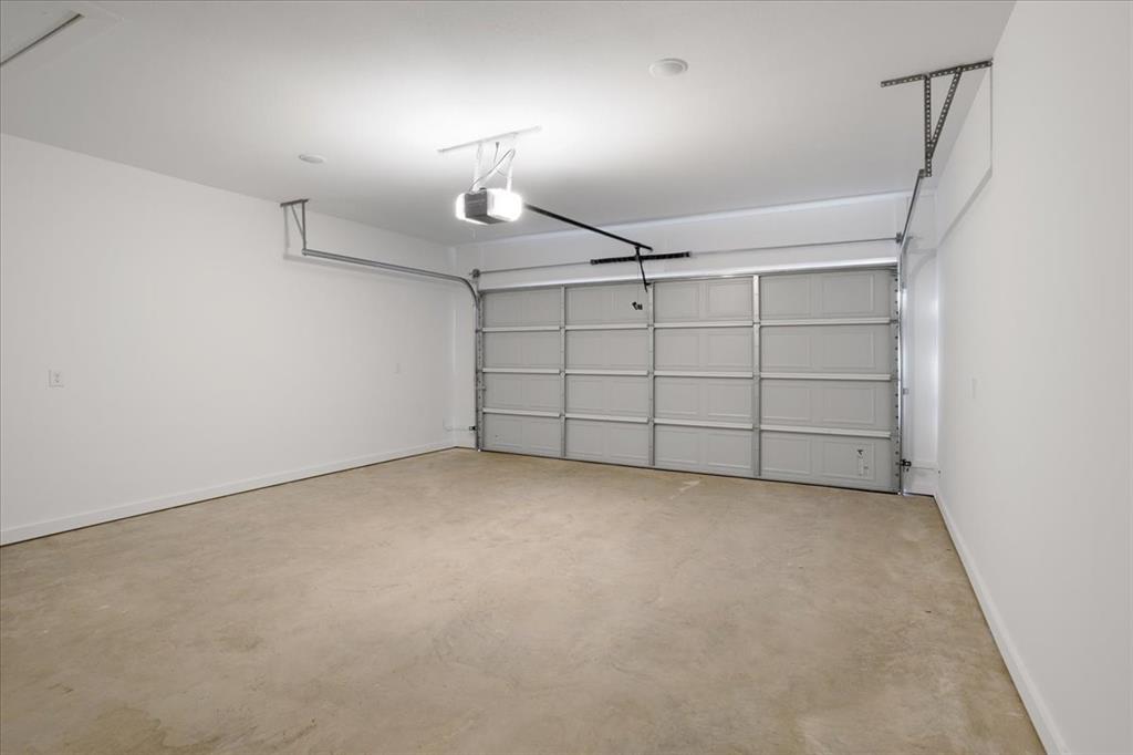 215 East Nelson Street Denison, TX 75021 - Photo 22 of 27 an empty room with a empty space