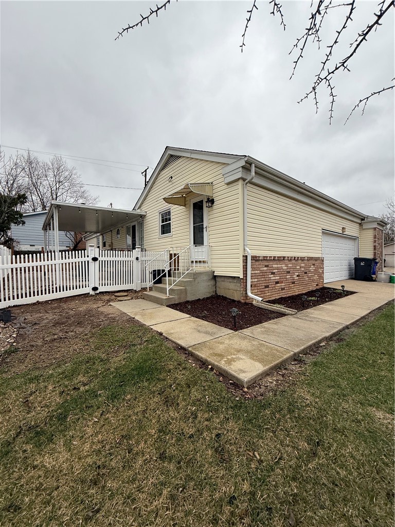 2198 Gary Court Decatur, IL 62526 - Photo 4 of 26 Gallery Image 4