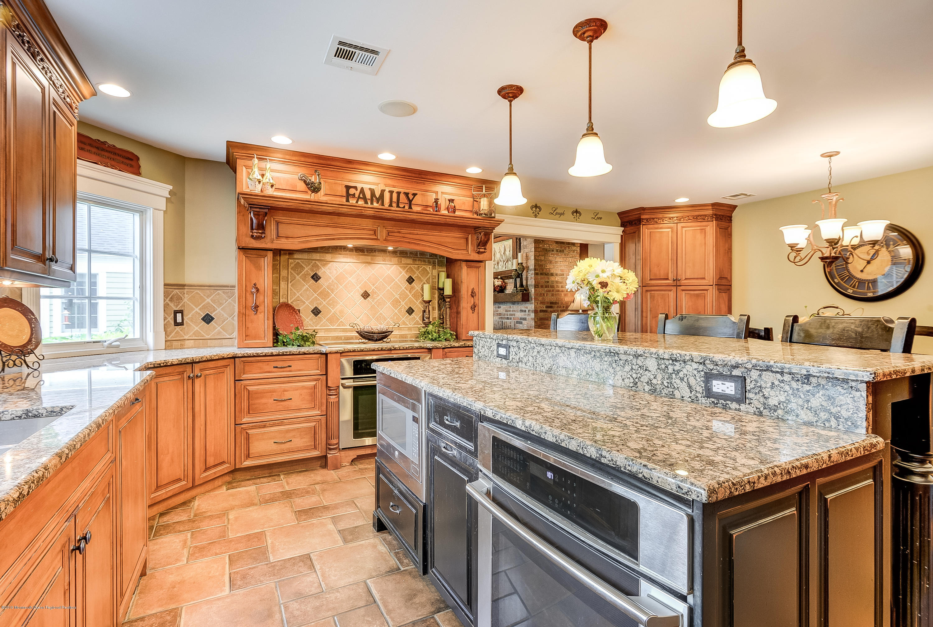 15 Saddle Ridge Road Colts Neck, NJ 07722 - Photo 14 of 47 Kitchen (2)
