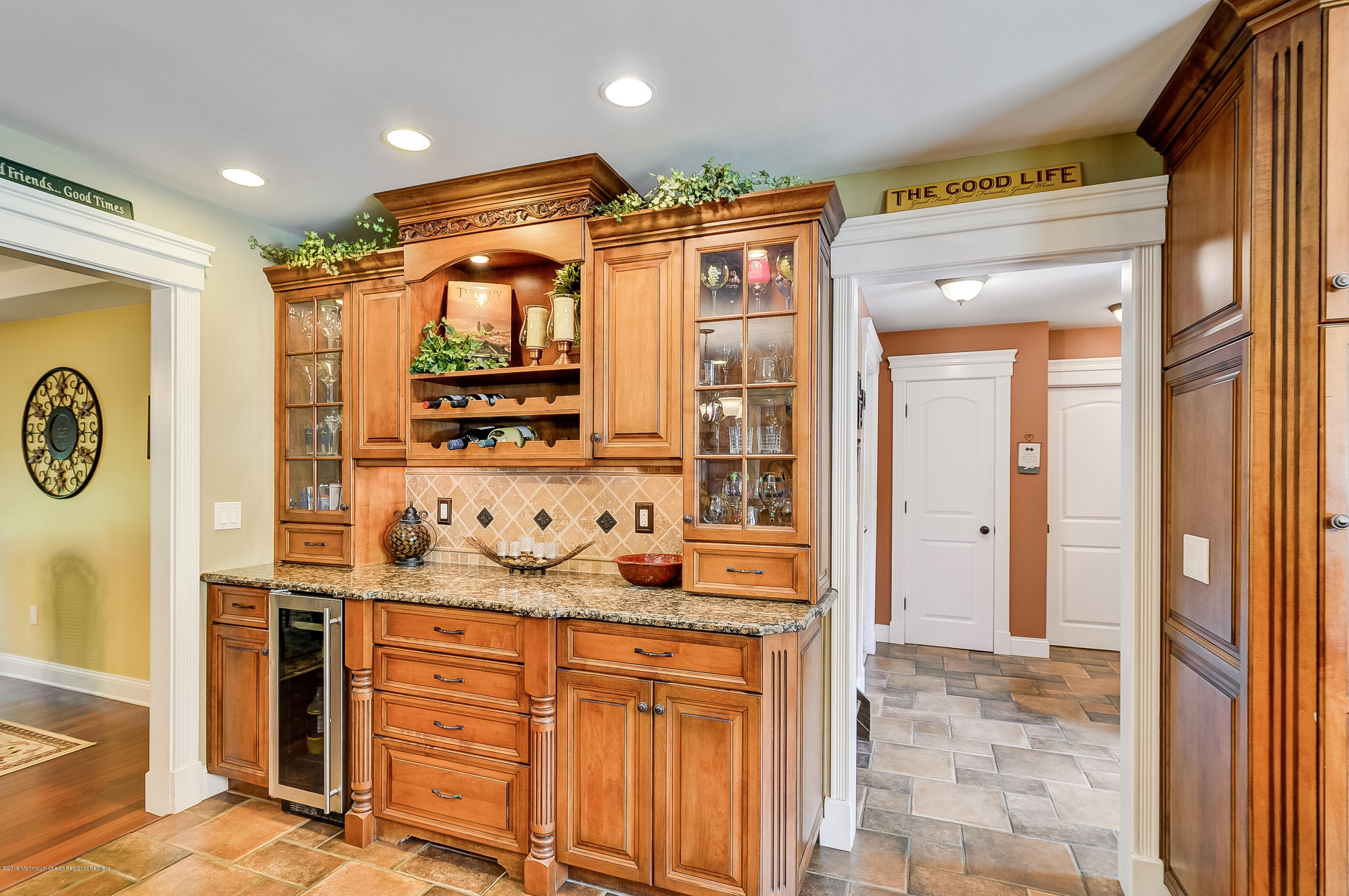 15 Saddle Ridge Road Colts Neck, NJ 07722 - Photo 17 of 47 Kitchen (7)