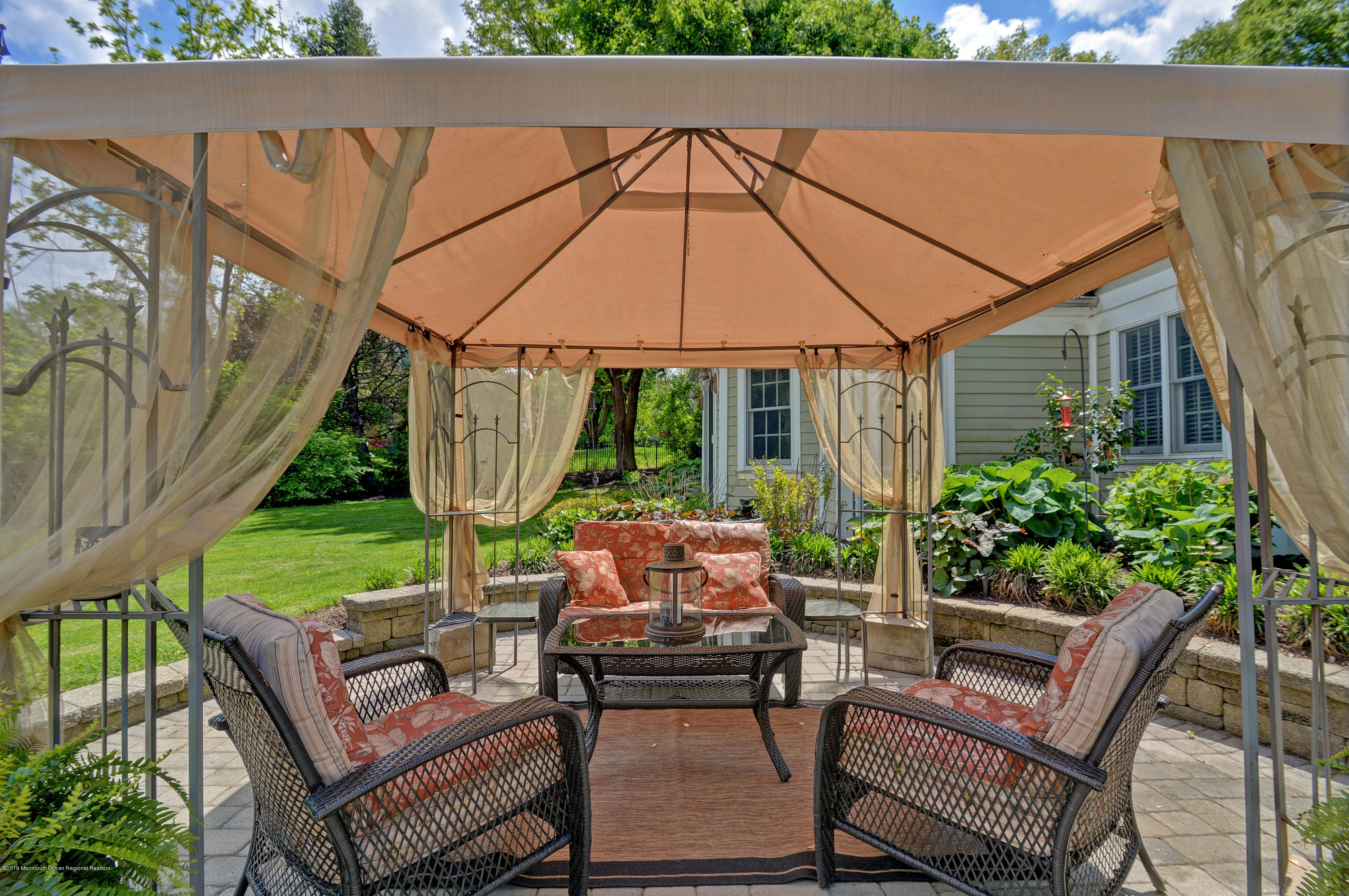 15 Saddle Ridge Road Colts Neck, NJ 07722 - Photo 33 of 47 Patio (4)