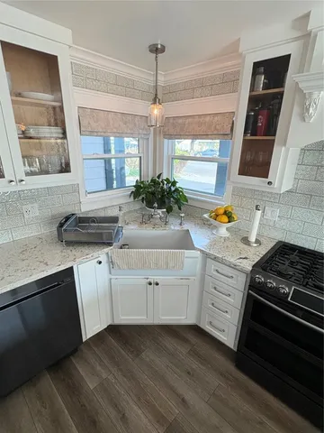 $6,500 | 15471 Victoria, Huntington Beach, CA 92647