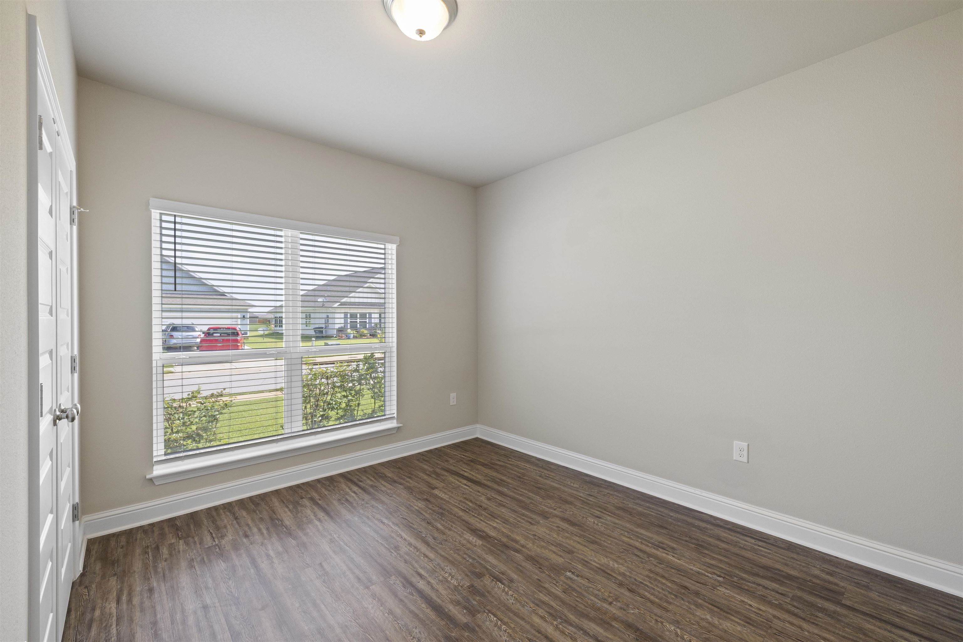 9336 Swan Point Road Daphne, AL 36526 - Photo 14 of 37