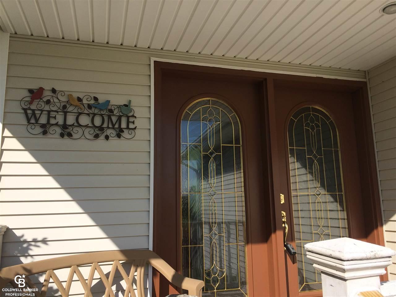 10900 Metcalf Road Yale, MI 48097 - Photo 56 of 69 This is a close up view of the front door.