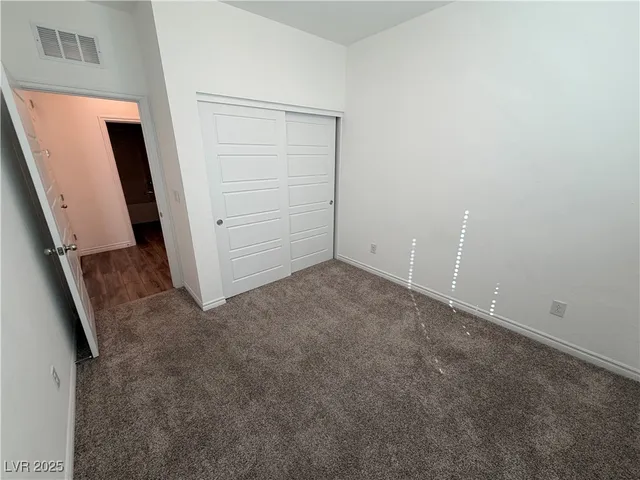 $1,945 | 20 Barbara Lane, Unit 32, Las Vegas, NV 89183