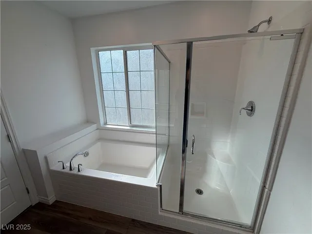 $1,945 | 20 Barbara Lane, Unit 32, Las Vegas, NV 89183