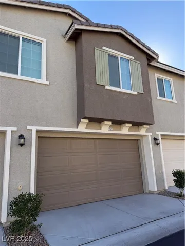 $1,945 | 20 Barbara Lane, Unit 32, Las Vegas, NV 89183
