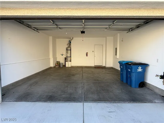 $1,945 | 20 Barbara Lane, Unit 32, Las Vegas, NV 89183