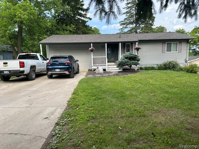 15471 Whitaker Road Linden, MI 48451 - Photo 2 of 17 IMG_8687.jpeg