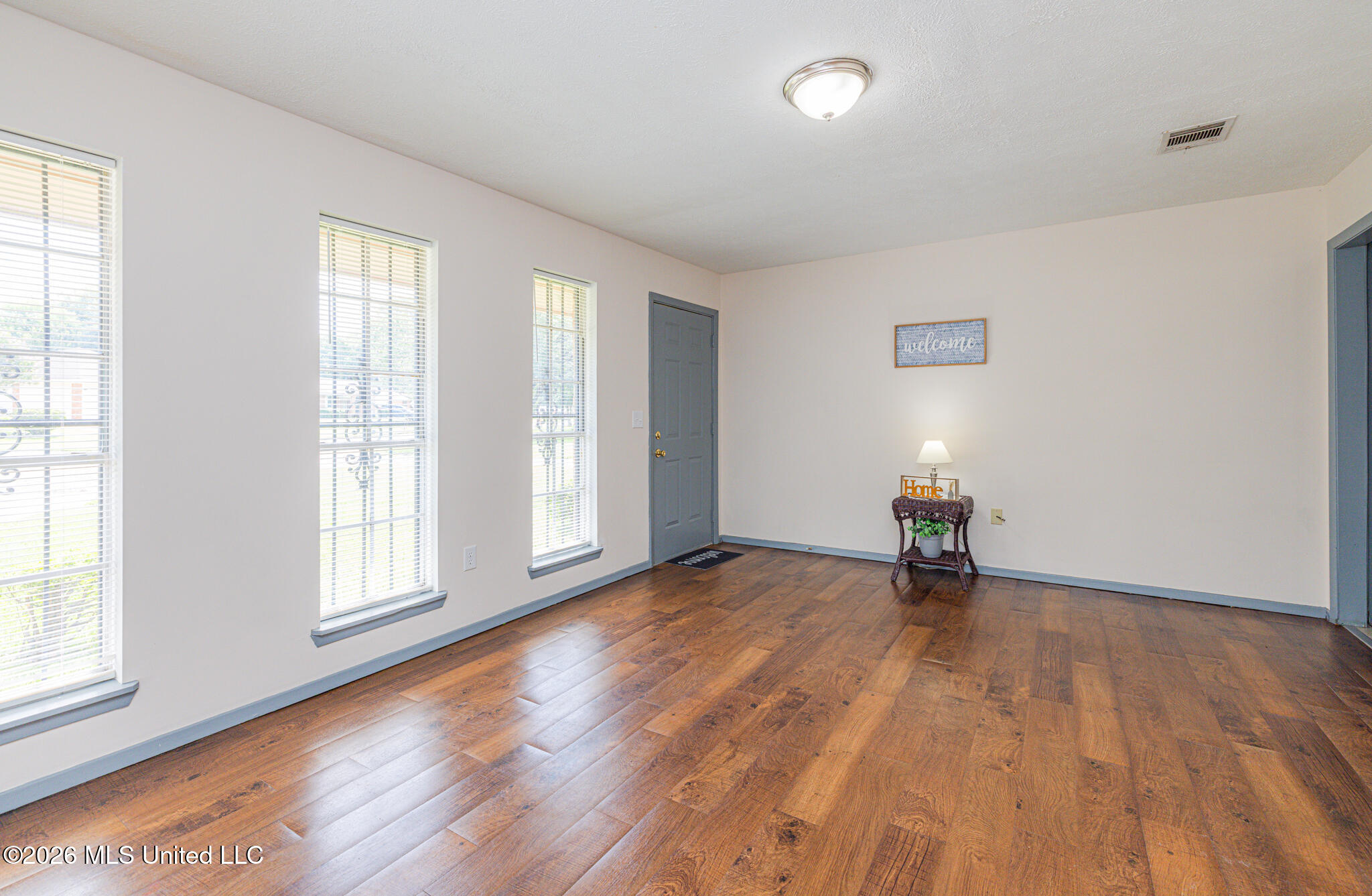 253 Rutherford B Hayes Circle Jackson, MS 39213 - Photo 10 of 25 1R4A7921