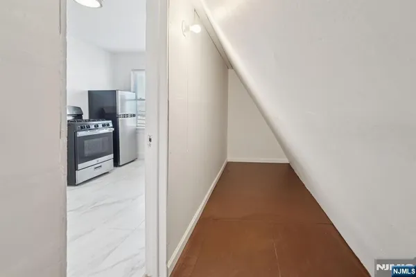 $1,700 | 403 Abington Avenue, Unit 3, Bloomfield, NJ 07003