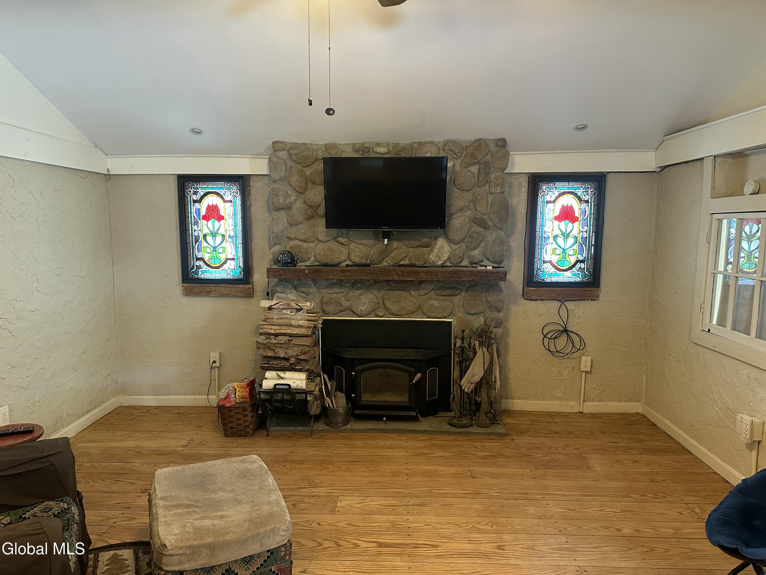 531 Sullivan Way Jackson, NY 12816 - Photo 5 of 18 IMG_5672