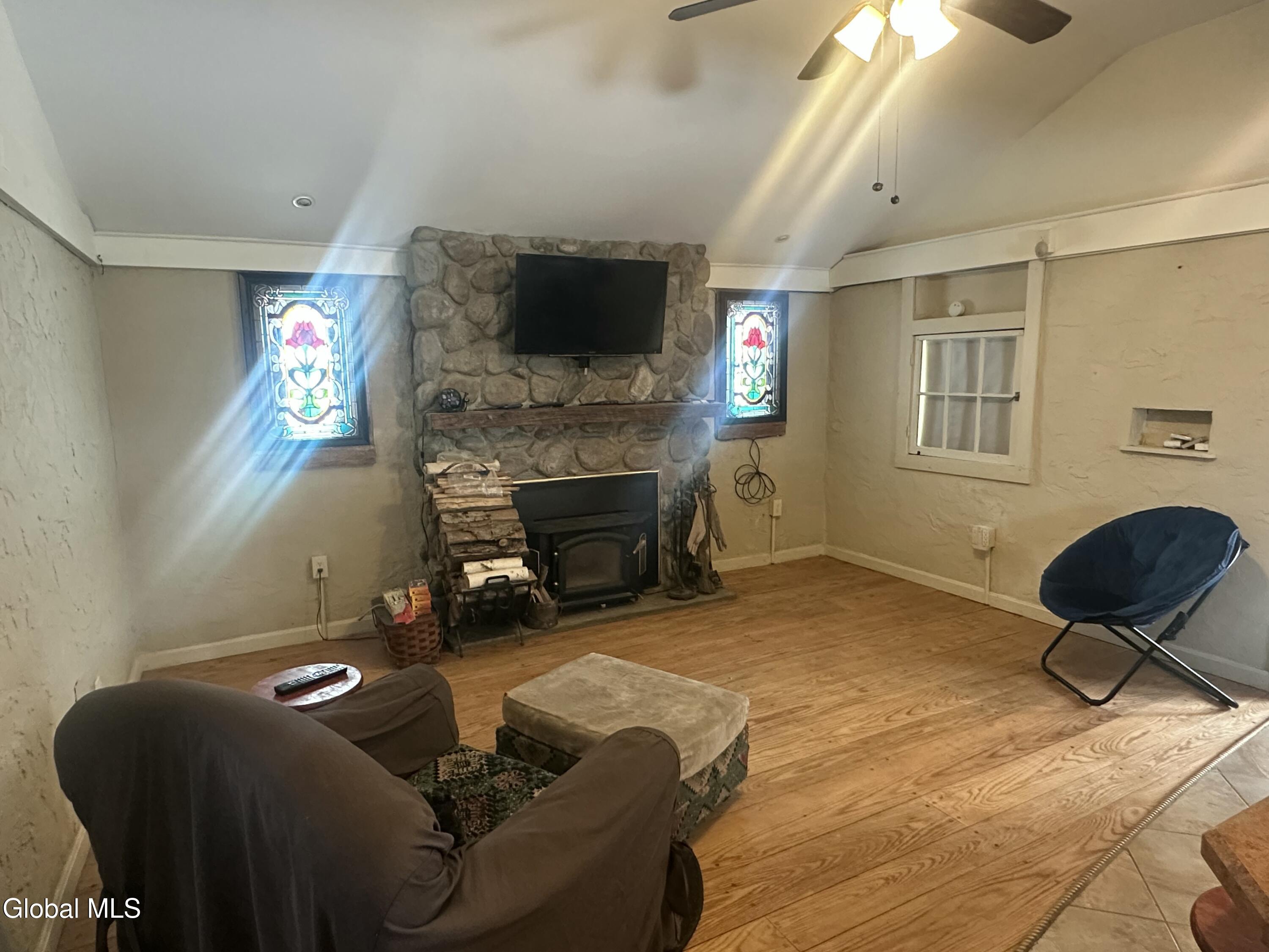 531 Sullivan Way Jackson, NY 12816 - Photo 6 of 18 IMG_5676