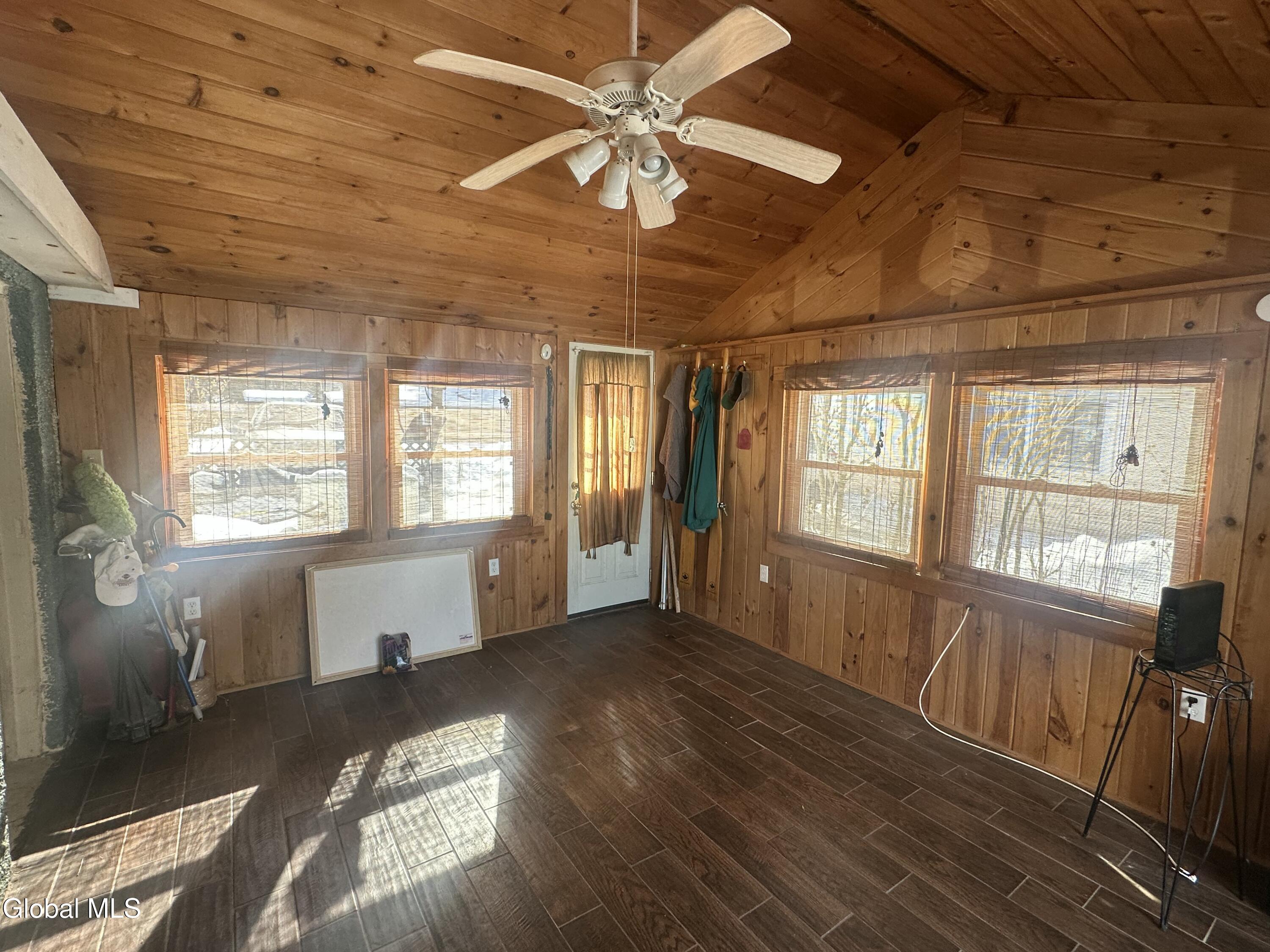 531 Sullivan Way Jackson, NY 12816 - Photo 7 of 18 IMG_5682