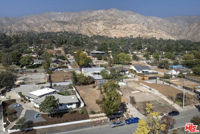 $725,000 | 1673 East Calaveras Street, Altadena, CA 91001