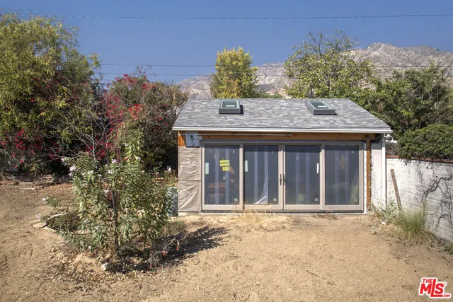 $725,000 | 1673 East Calaveras Street, Altadena, CA 91001