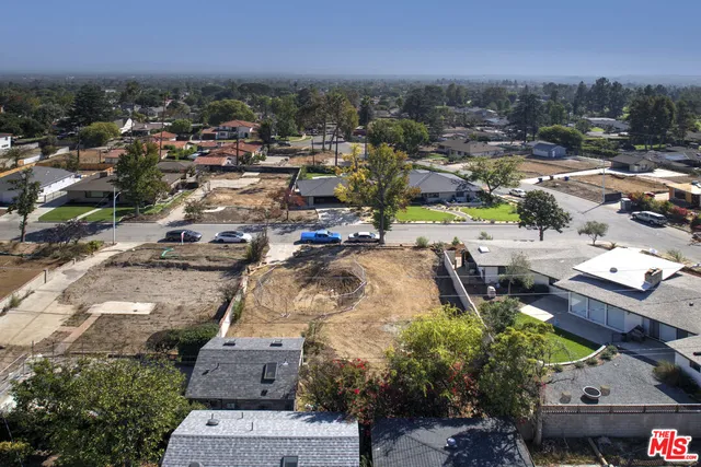 $725,000 | 1673 East Calaveras Street, Altadena, CA 91001