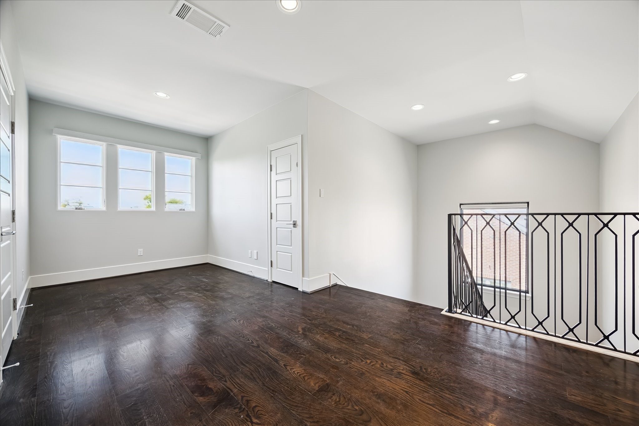 2117 Dickey Place Houston, TX 77019 - Photo 35 of 50