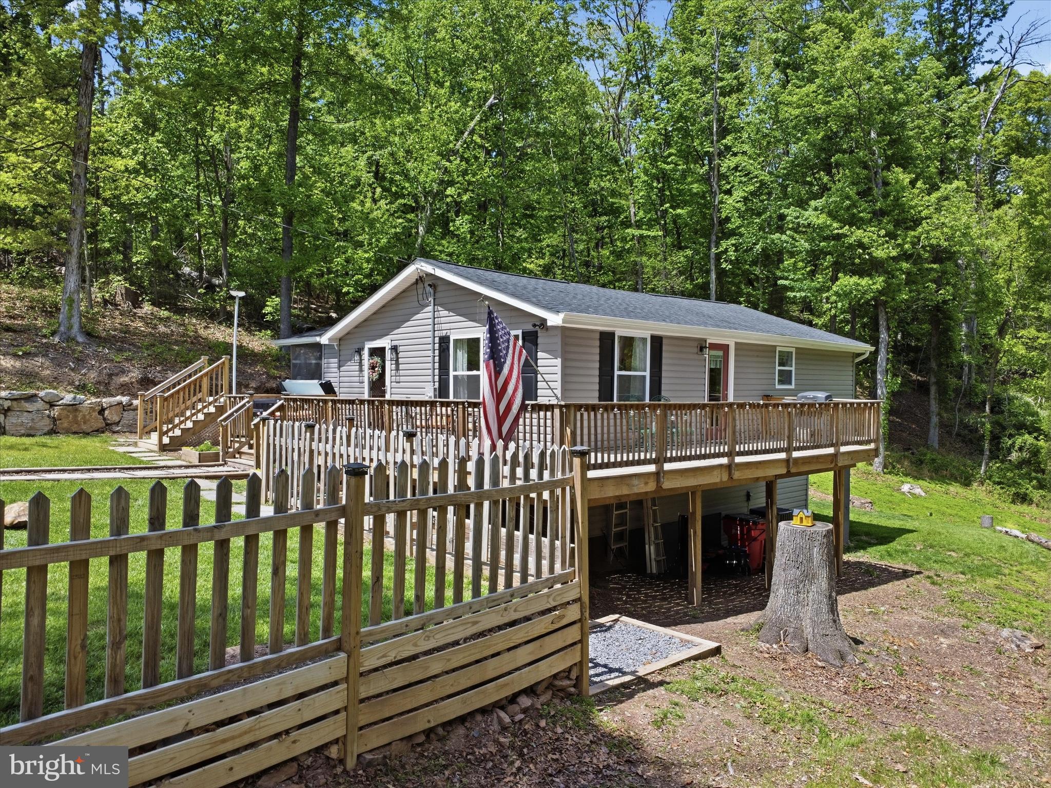 3147 Mountain Lake Road Hedgesville, WV 25427 - Photo 4 of 53