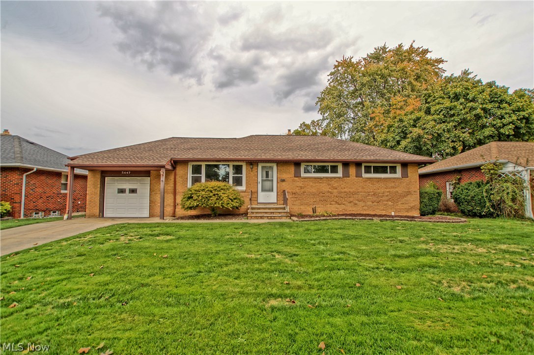 5447 Huron Road Cleveland, OH 44124 - Photo 1 of 18