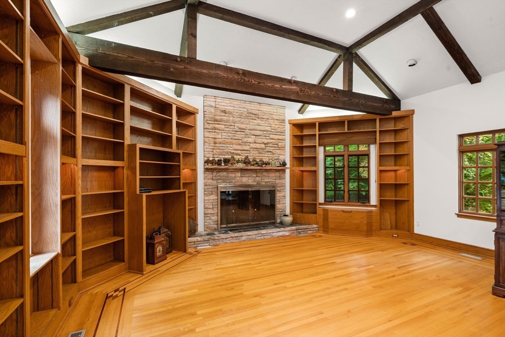 43 Monadnock Road Wellesley, MA 02481 - Photo 9 of 42