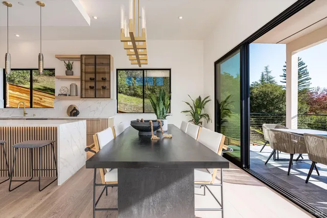 $3,850,000 | 1580 Clear Ridge Drive, Healdsburg, CA 95448