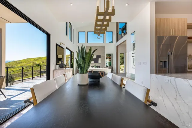 $3,850,000 | 1580 Clear Ridge Drive, Healdsburg, CA 95448