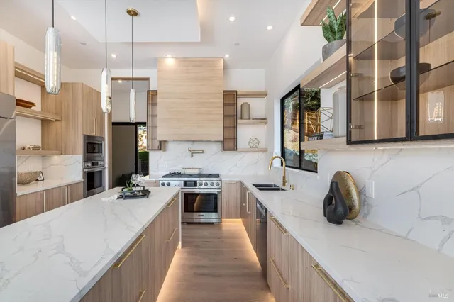 $3,850,000 | 1580 Clear Ridge Drive, Healdsburg, CA 95448