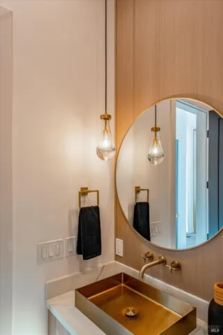 $3,850,000 | 1580 Clear Ridge Drive, Healdsburg, CA 95448