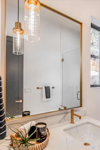 $3,850,000 | 1580 Clear Ridge Drive, Healdsburg, CA 95448