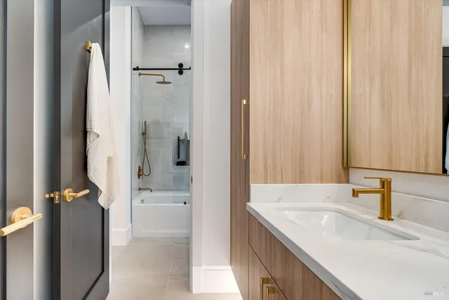 $3,850,000 | 1580 Clear Ridge Drive, Healdsburg, CA 95448