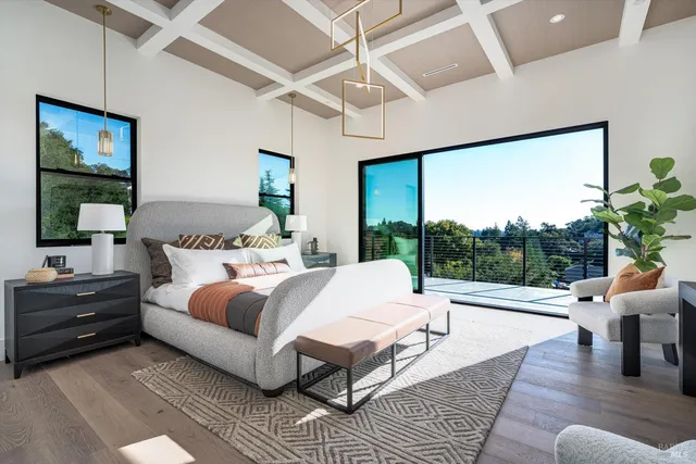 $3,850,000 | 1580 Clear Ridge Drive, Healdsburg, CA 95448