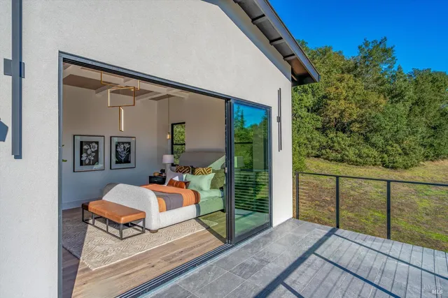 $3,850,000 | 1580 Clear Ridge Drive, Healdsburg, CA 95448