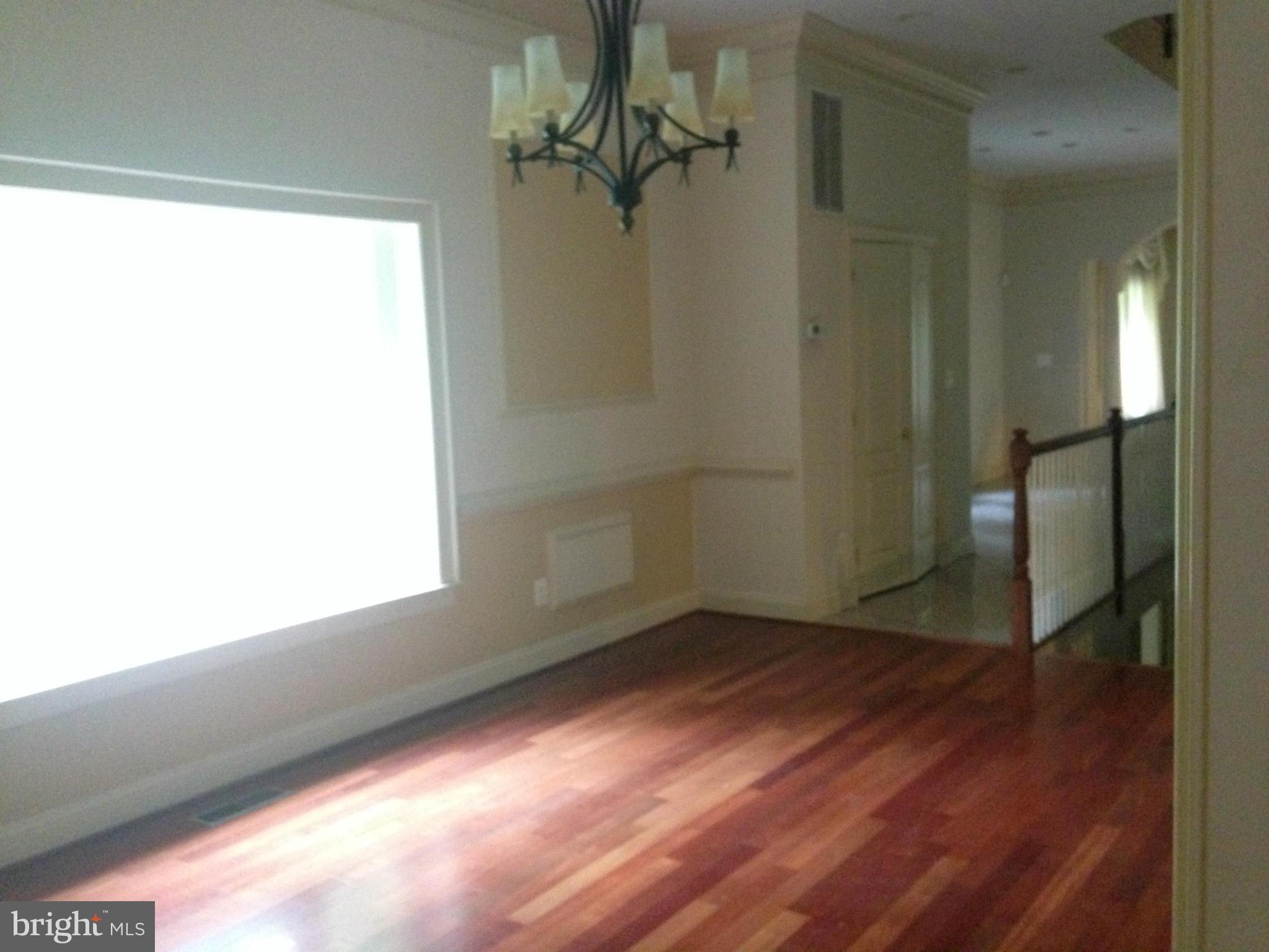 14801 River Road Rockville, MD 20854 - Photo 11 of 30 Dining Room