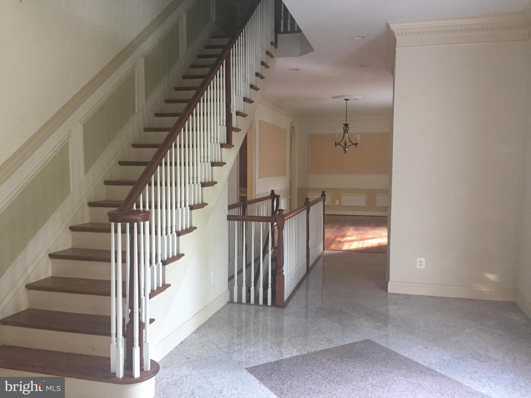 14801 River Road Rockville, MD 20854 - Photo 12 of 30 Interior (General)