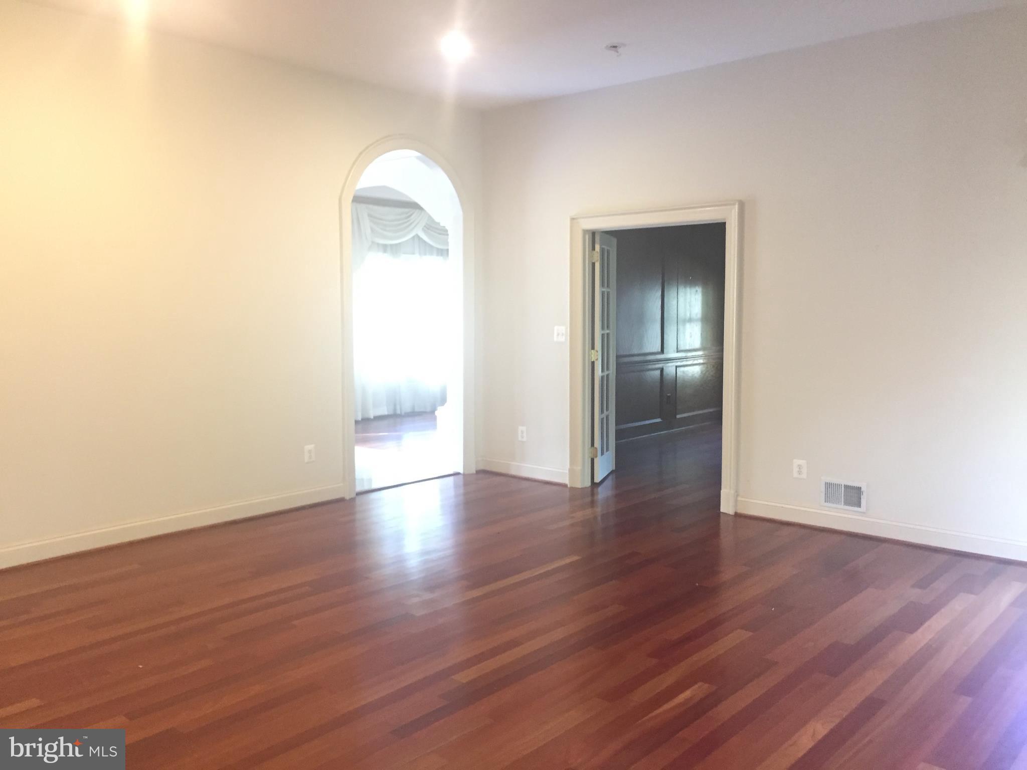 14801 River Road Rockville, MD 20854 - Photo 16 of 30 Interior (General)