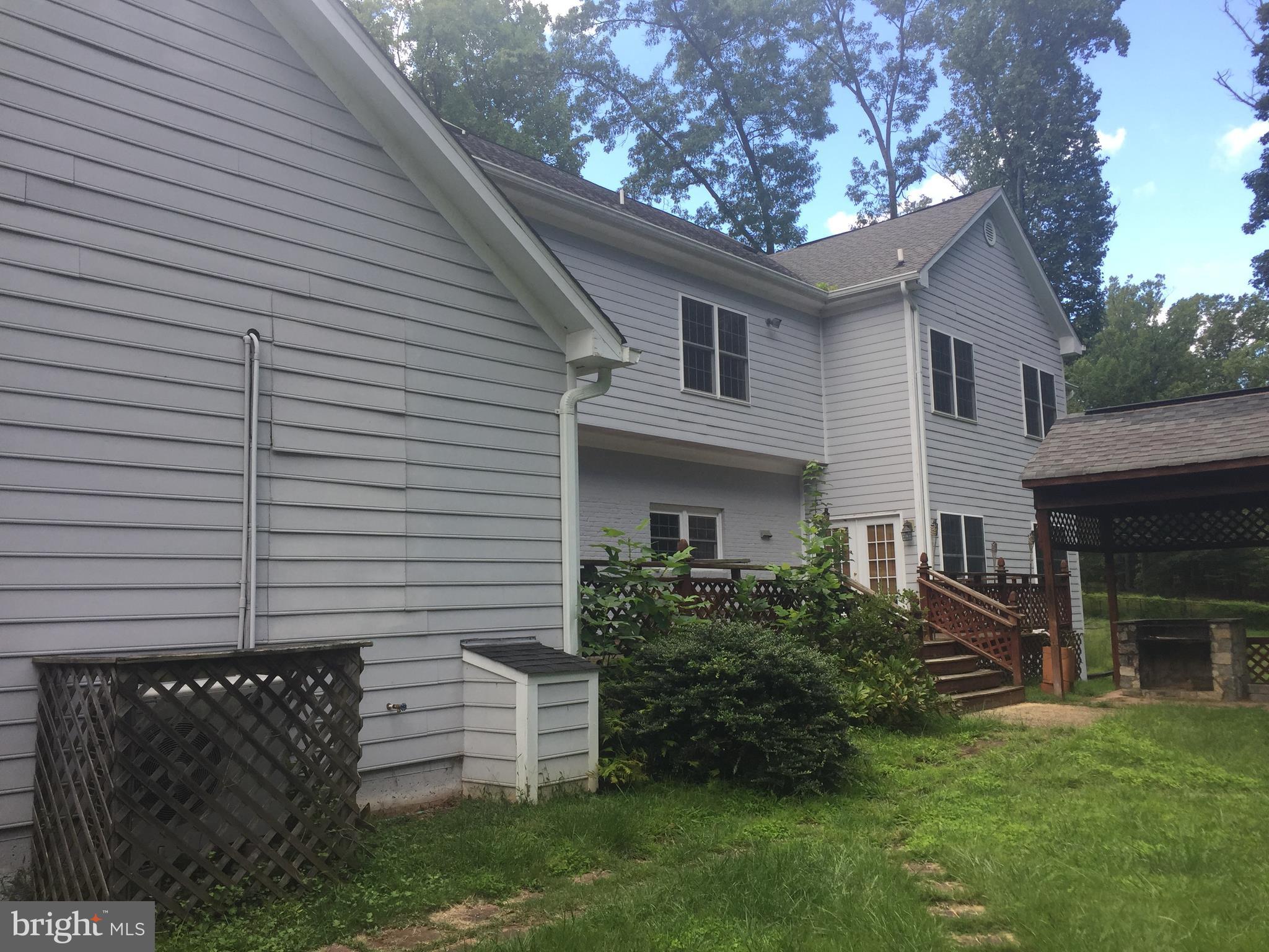 14801 River Road Rockville, MD 20854 - Photo 3 of 30 Exterior (Rear)