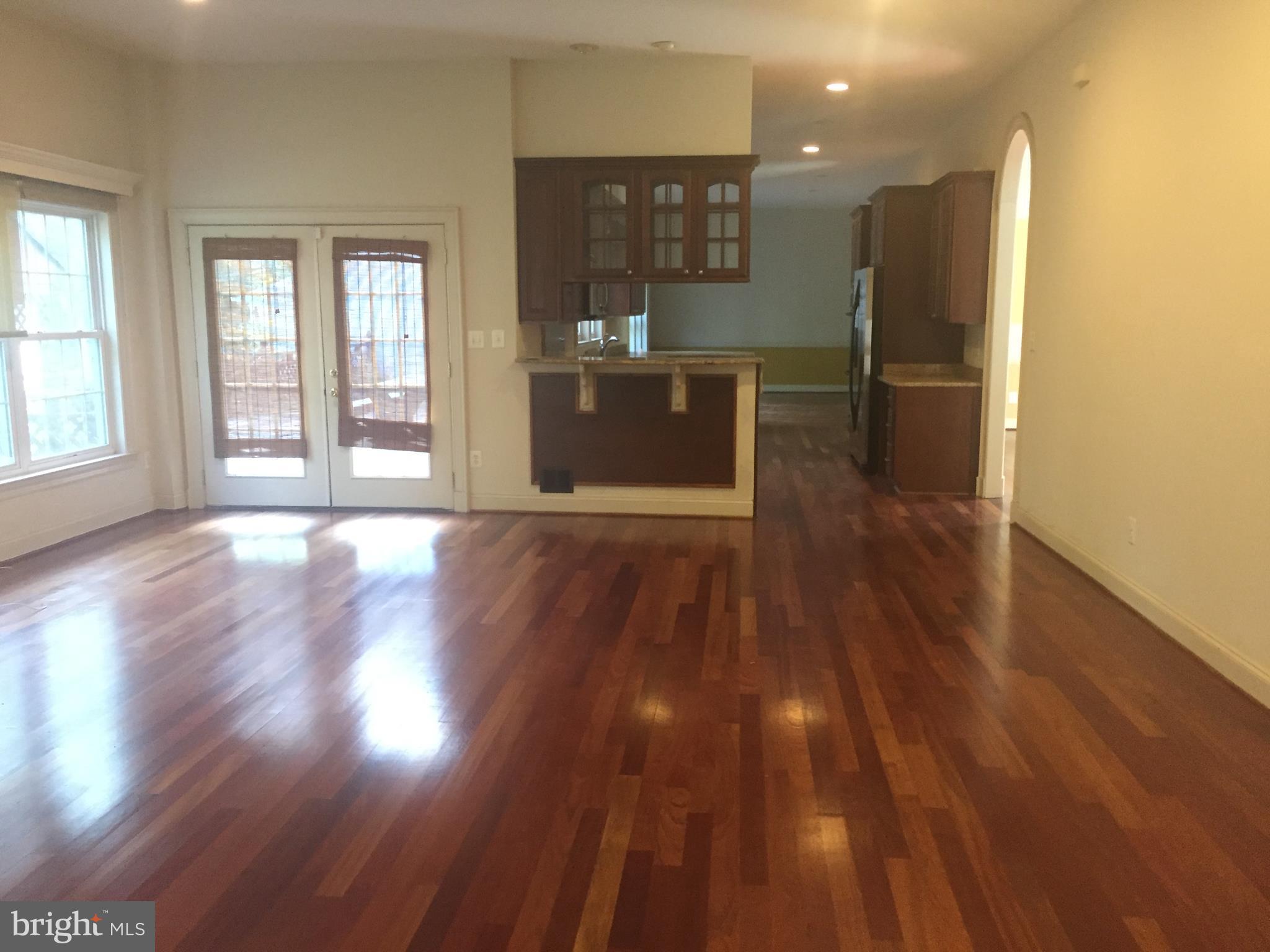 14801 River Road Rockville, MD 20854 - Photo 5 of 30 Interior (General)