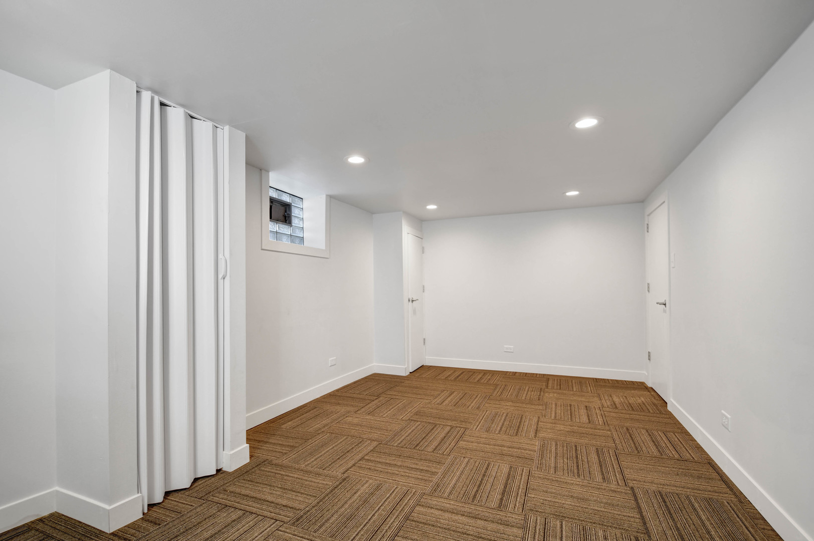 10313 South Church Street Chicago, IL 60643 - Photo 23 of 27 a view of a livingroom with wooden floor