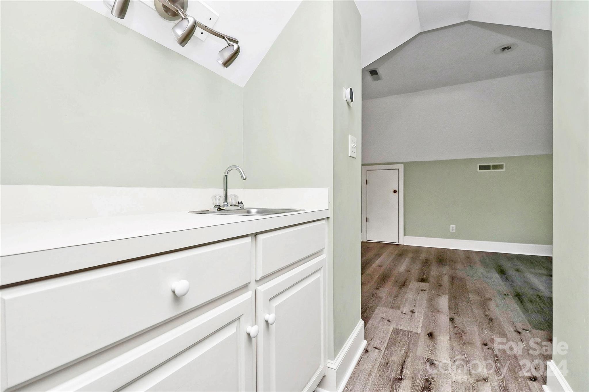 8415 Getalong Road Charlotte, NC 28213 - Photo 32 of 47 Gallery Image 32