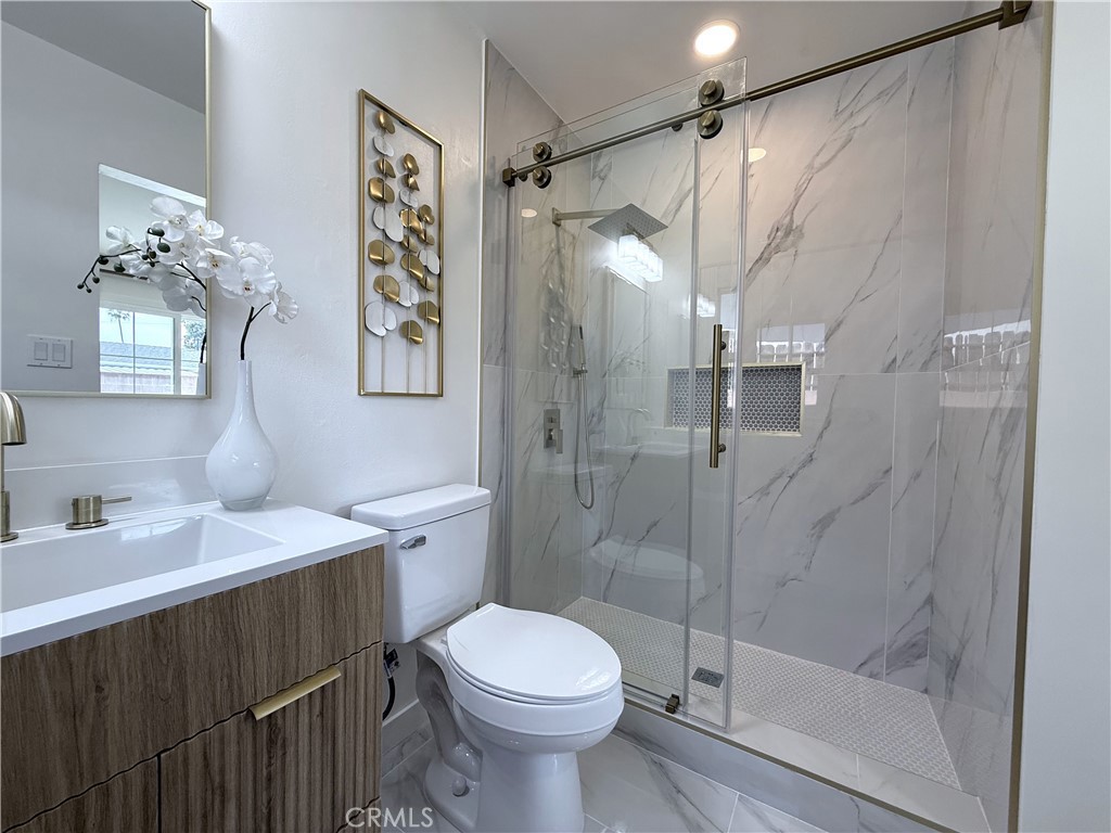 962 East Citrus Edge Street Azusa, CA 91702 - Photo 14 of 24